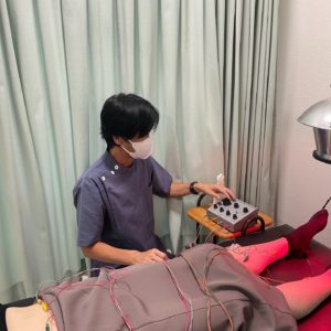 東大阪市から耳つぼダイエット通院のIさん５０代８kg痩せて膝の手術中回避できたそうです！