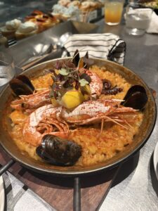 耳つぼダイエットブログ大阪市本町のスペインバルへ